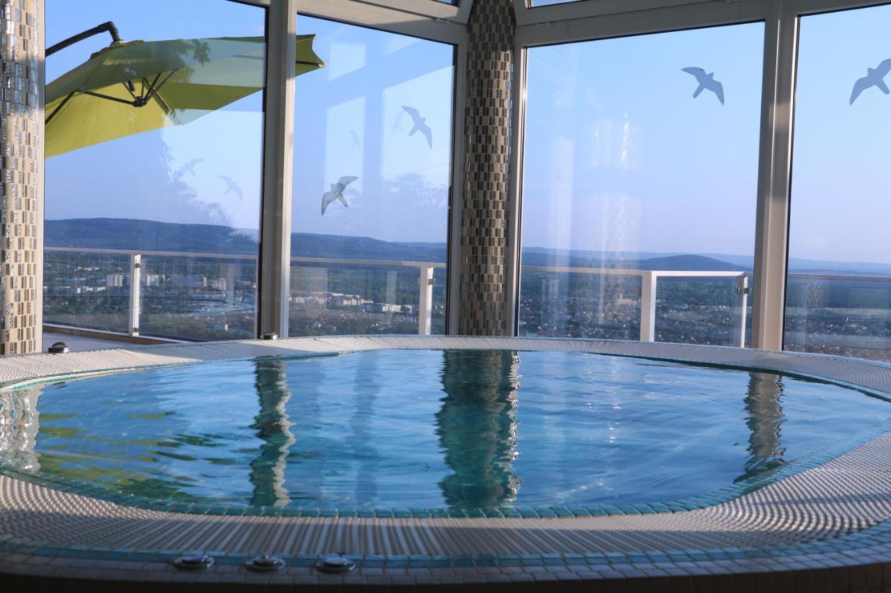Astra Apartman Татабанья Экстерьер фото